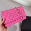 Klasyczna mini klapka Kożuch Wzór Skórzane torby na ramię Francja Marka Pikowana Matelasse Kobiety Numer seryjny Torba Crossbody Luksusowy projektant Złoty sprzęt Torba na łańcuszku