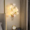 Wall Lamps Creative Ginkgo Leaf Lamp Gold Acrylic Lampshade Nordic Designer Living Room Dining Decor Multi-shape