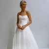 Simple Pleat Organza Strapless A Line Wedding Jurken Side Splyheart Beach Bride Bruidsjurken Elegante mouwloze Boho Robe de Mariee