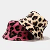 Boinas Cap Women Otoño Invierno Estilo de invierno Joker Leopard Grain agrega Fleecy Agregar espesas a prueba de viento Fareo de celebridades Calor