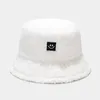 ベレー帽の冬の帽子for women gorros bonnets girls fuzzy fisherman cap