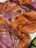 Foulard carré femme foulards 100% soie matière fine et douce motif pinte orange taille 130cm - 130cm