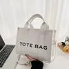 Tote Bag Fashion Letter Borse a tracolla da donna Borsa a tracolla piccola Shopping Bag Ragazze Fashion Totes Grande pelle con 12 colori