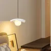 Lampes suspendues 2023 Design lumière moderne Simple salon lampe nordique créatif Restaurant chambre chevet lustres