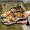 Sandalen Chue Männer Plattform Tennis Hausschuhe Haus Mann Top Küche Schuhe Casual Kunstleder Männer Strand Turnschuhe Joging Sho