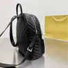 Sırt çantası tarzı sırt çantaları tasarımcı çanta omuz çantaları klasik kadın tasarımcı çanta çanta siyah arka paketi cepler şerit okul çantası 230101