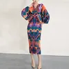 Casual Dresses Printed Bat Sleeve Dress V-ringen French Retro Slim Relaxed Förtals veckad Long Elegant Women's Clothing Spring 2023