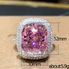 Anneaux de mariage grand luxe pour les femmes brillant Micro cristal pavé rose cubique Zircon pierre géométrique Vintage anneau femme bijoux cadeaux