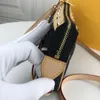 جلد طبيعي محافظ سلسلة حقيبة يد Crossbody كتف رسول حمل جلد أصلي للنساء حقائب ساع مصمم حقيبة يد فاخرة حقيبة كتف سلسلة