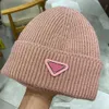 Top new 18 Colors mens beanie hat designer winter bucket hat wool knit His-and-Hers casual unisex spring autumn solid comfortable and warm fitted hats for man woman