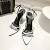 Sandálias femininas estiletto calcanhar sapatos de luto de luxo designers de luxo de couro de couro genuíno casamento de fivela de festas de salto alto sandália 35-42