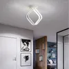 Plafoniere Modern LED Light Nordic Indoor Home Decor Lampada per camera da letto Soggiorno Sala da pranzo Apparecchio di illuminazione per paralume a montaggio superficiale