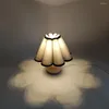 Lampade da tavolo Disegni semplici lampada in legno di stoffa con 3 colori in stile Giappone in tessuto grigio da letto per la casa camere da letto soggiorno