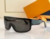 Luksusowy projektant mody 1741 Cyclone sport maska okulary przeciwsłoneczne męskie trend w stylu vintage ponadgabarytowe okulary outdoorowe awangardowe okulary anty-ultrafioletowe są dostarczane z etui
