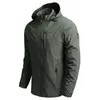 Chaquetas al aire libre Sudaderas con capucha Hombres Chaquetas de senderismo al aire libre Chaqueta cortavientos impermeable con capucha Otoño Nueva Cremallera informal Impermeable Tácticas Chaquetas militares 5XL 0104