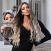 Long Curly Wavy Synthetic Wigs for Women Brown to Blonde Ombre Hair Wig Ntural Middle Parted Party Wig Heat Resistantfactory direct