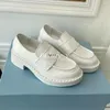 디자이너 드레스 슈즈 모노리스 로퍼 고무 플랫폼 스니커즈 여성 가죽 슬리퍼 Chunky Round Head Sneaker 두꺼운 바닥 로퍼