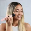 Spa Sciences echo wiederaufladbare Schall -Make -up -Pinsel mit antimikrobiellen Borsten rosa