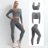 Aktif Setler 3pcs Dikişsiz Örme Kadın Yoga Seti Stripe Streç Kalça Kalça Fitness Taytlar Sport Sütyen Top Gömlek Egzersiz