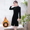 ملابس عرقية أسود Qipao Slim Style Women بالإضافة إلى الحجم الفستان الصيني الحديث تحسين الإناث Cheongsam Autumn Velvet 4XL