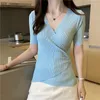 سترات النساء الصيفية الصيفية v-neck الحرير الجليدي سترة رقيقة رقيقة قصيرة الأكمام قميص قميص غير منتظم قميص أعلى زر التآكل الخارجي