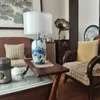 Masa lambaları Çin tarzı basit yatak odası başucu lambası el boyaması mavi ve beyaz porselen oturma odası dekorasyonu