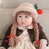 Cappelli 1-6Y Bambini Neonata Cappello Capelli lunghi Treccia Treccia Cap Parrucca Inverno Caldo Ciliegia Top tondo Principessa Bambini Ragazze e berretti