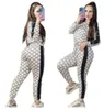 Women TrackSuits Designer Dwuczęściowy zestaw do wyprzedzania setek sportowych set 2 sztuki marki Casual Club Stroje