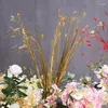 装飾的な花5PC人工孔雀草ウェディングロードリードフラワーアレンジメントウォールバックドロップホームデコレーションフェイクシルク