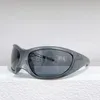 Solglasögon för män Kvinnor Summer 0252 Mask Olecranon Style Antiultraviolet Retro Plate Full Frame Fashion Gelgasses Random Box 026647926