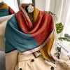 Sciarpe da donna patchwork stampate a colori 110 cm scialle da viaggio in seta imitata quadrata da donna morbida sciarpa hijab musulmana