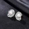 Pearl Stud Earrings S925 Silver Hollow Micro Set Micro Micro أقراط الأوروبية للنساء الرجعية الأقراط