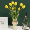 Fiori decorativi 5 pezzi di tulipani artificiali Fiore Real Touch Bouquet in morbido silicone per la decorazione domestica di nozze Flores artificiali a mano da sposa