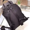 Kvinnors ryggsäck skolväskor modedesigner väska handväska plånbok stor kapacitet bagagepåse lyx män ryggsäckar nylon rygg packar totes crossbody
