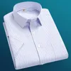 Chemises décontractées pour hommes Broidered Logo de grande taille Businet Business Short Sleeve Professional Work Vêtements à rayures Top non fer Confort