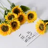 Decoratieve bloemen 4 stks kunstmatige zonnebloem lange stengel zijden nep zonnebloemen decoratie voor buitenhuis bruiloft verjaardagsfeestje gele decor