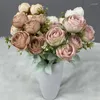 Dekorativa blommor Silk Blommor Arrangemang Artificiell beläggning Dew Rose Wedding Pography Bouquet Home Living Room Garden Fake Roses Decor