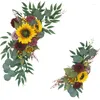Декоративные цветы свадебное симуляция цветочные украшения угловая сцена на фоне фона открывают поддельные ворота подвески