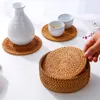TABELOS DE TABELA 1PC Coasters de bebidas criativas Conjunto para acessórios de chá Round Tabelware Loused Placemat Dish Mat Rattan Weave Cup Pad