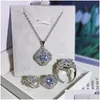 Set di gioielli da sposa Scintillante Set di lusso dal vivo 925 Sterling Sier Taglio rotondo Moissanite Cz Pietre preziose Anello Collana Orecchini a bottone Dheaa