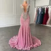 Vestidos de baile longos de luxo 2023 Sereia Sparkly Pink Lantejagem Black Girls Crystals Evening Evening Gala Festa Robe de Soiree