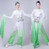 Scena noszona chińskie taniec ludowy kostiumy klasyczne kobiety