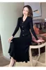 Robes décontractées femmes tricoté longue robe automne hiver 2023 élégant plissé a-ligne Midi femme col en v à l'intérieur porter WD178