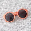 Mode garçon et fille usine lunettes enfants taille Simple solide lunettes de soleil bonbons couleurs lunettes rondes