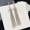 Modedesigner Charm Dangle Ljuskrona örhängen bokstav aretes för dam kvinnor Party bröllop älskare present engagemang smycken för Brud med ask