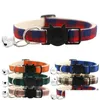 Katthalsar leder colorf rutnät Pet krage klockans ansikts säkerhet spänne justerbar hund halsband halsband bly leveranser vt1575 drop deli dh1aa