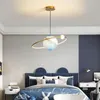ペンダントランプ子供用寝室のリビングルームレストランのためのクリエイティブプラネットライトモダンな導かれたシャンデリアの家の装飾照明器具