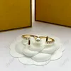 Luxury Big Pearl Loop Ring Fashion Gold Love Rings Designer Jewelry Diamond Letters Circle For Women Couple Gift Party Adjustable F With Box