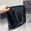 Schwarze Handtasche, Kunstwerk, modische Einkaufstasche, klassische Top-Designer-Taschen, Party-Ketten, Damen-Einkaufshandtaschen, luxuriöse Umhängetasche, hochwertige Umhängetasche im Großhandel