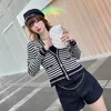 Kvinnorjackor Designer New 2023 Brand Jacket Ootd Fashion High-End Classic Coat Leisure Spring Coats Stripe Sticking Cardigan Birthday Qnqw